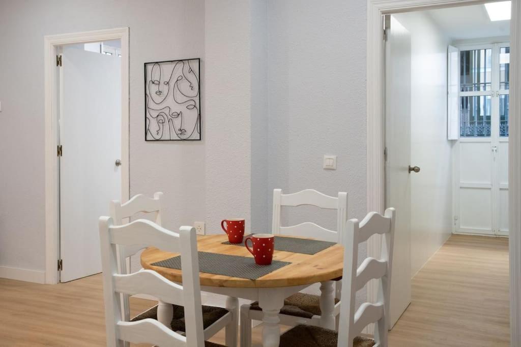 Apartamentos Alfaqueque B セビリア エクステリア 写真