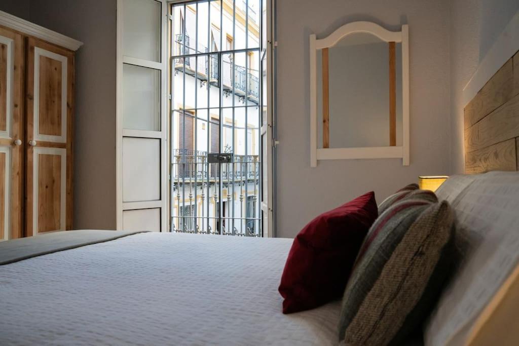 Apartamentos Alfaqueque B セビリア エクステリア 写真